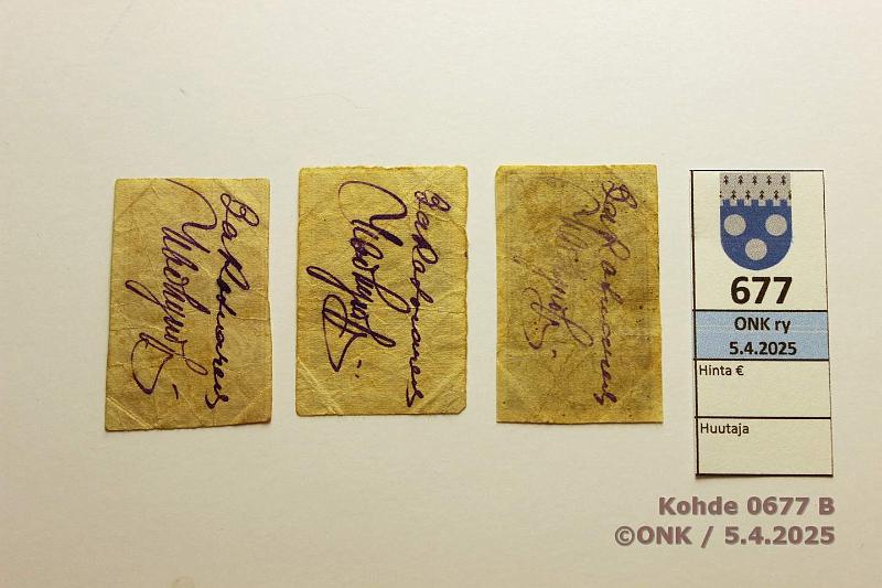 k-0677-b.jpg - Kohde 677 (kuva 2/2), lhthinta: 50 € / myyntihinta: 83 € Transcaucasia 10 + 25 + 50 rpl ND(1918) P#S740, 742, 744 Batum, British Occupation. Kaikissa allekirjoitusleima, kunto: 4