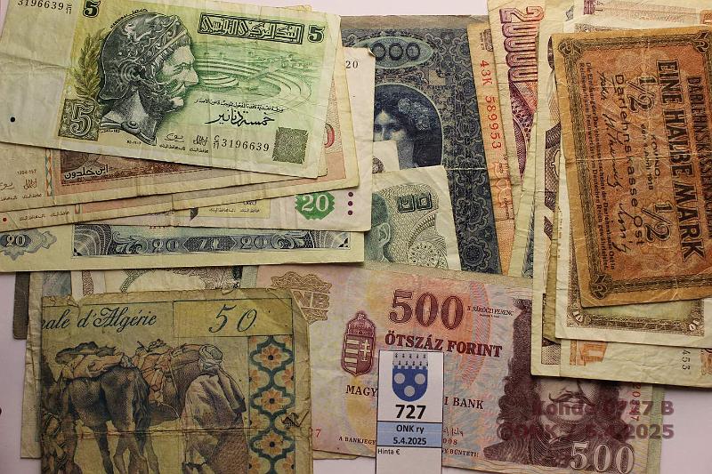 k-0727-b.jpg - Kohde 727 (kuva 2/2), lhthinta: 5 € / myyntihinta: 16 € Muu maailma (33) Algeria, Belgia, Egypti, Intia, Italia, Itvalta, Jugoslavia, Kiina, Kreikka, Kypros, Malesia, Marokko, Mosambik, Norja, Puola, Ranska, Romania, Ruotsi, Saksa, Singapore, Thaimaa, Tunisia, Turkki, Unkari, Uruguay. Pehmoer, kunto: 2-4