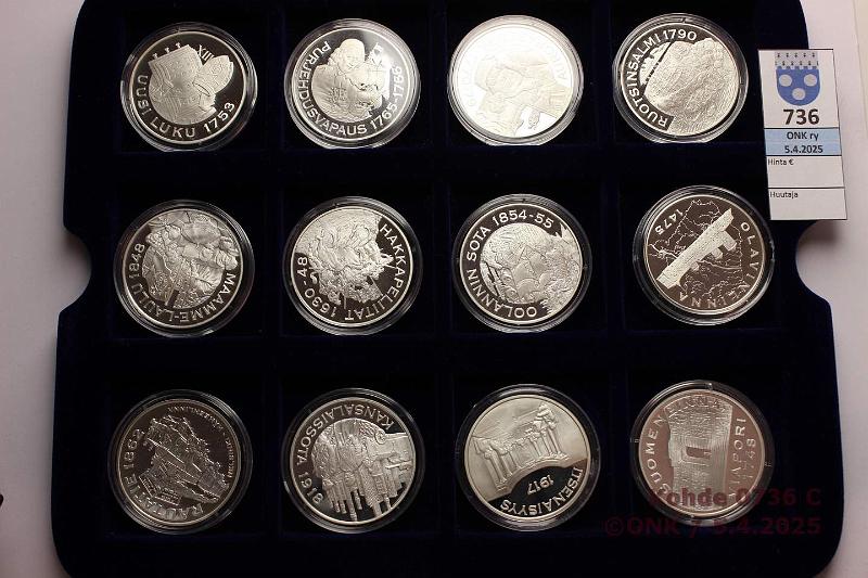 k-0736-c.jpg - Kohde 736 (kuva 3/4), lhthinta: 700 € / myyntihinta: 750 € Suomen hopea-aarre (36) Ag, 36x26g/925 = 865,8g puhdasta hopeaa. Proof. Tydellinen sarja puulaatikossa, todistukset., kunto: 10