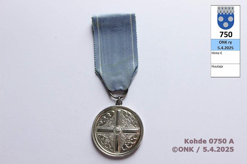 k-0750-a.jpg - Kohde 750 (kuva 1/2), lhthinta: 80 € / ei tarjouksia Pyhn Karitsan Ritarikunta 2. lk mitali. Ag 830, R8=1994, kunto: 9