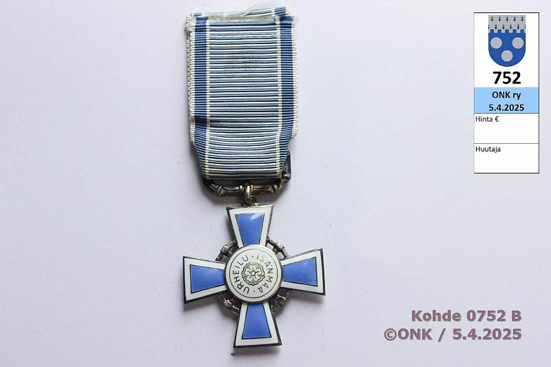 k-0752-b.jpg - Kohde 752 (kuva 2/2), lhthinta: 20 € / myyntihinta: 20 € Suomen Urheilu Hopeinen ansioristi, Ag 813, kunto: 7
