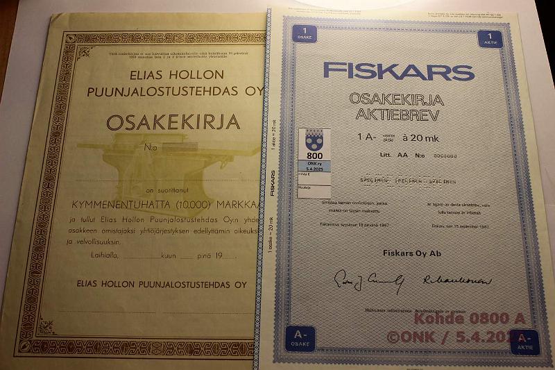 k-0800-a.jpg - Kohde 800 (kuva 1/2), lhthinta: 5 € / myyntihinta: 7 € Osakekirjoja ja oblikaatioita (4) 1953 → Amer-Yhtym Oy; Elias Hollon Puunjalostustehdas Oy; Fiskars Oy Ab; Paraisten Kalkki Oy, kunto: 7-9