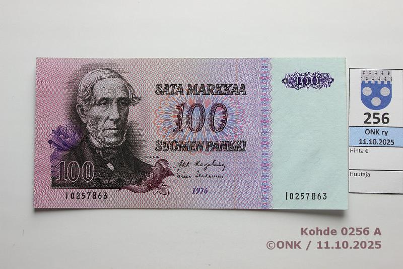 k-0256-a.jpg - Kohde 256 (kuva 1/2), lhthinta: 400 € / ei tarjouksia 100 mk 1976 I-sarja SNY 184.2.6 I0257863 KA I-Hes, korvaava, matta, laineita, kulmataitteet, kunto: 6