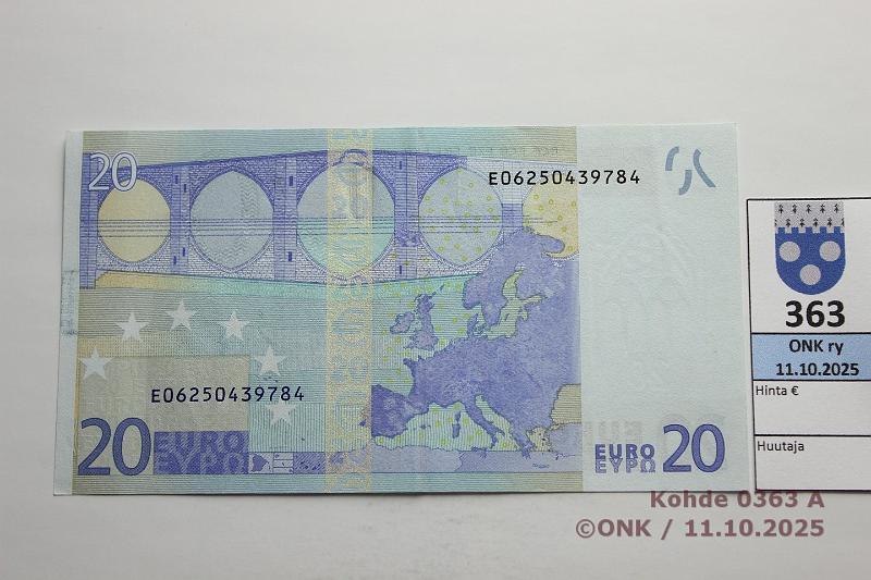 k-0363-a.jpg - Kohde 363 (kuva 1/2), lhthinta: 120 € / ei tarjouksia Slovakia 3/3/E/R26 E06250439784 R026 D1 Dra, kunto: 7