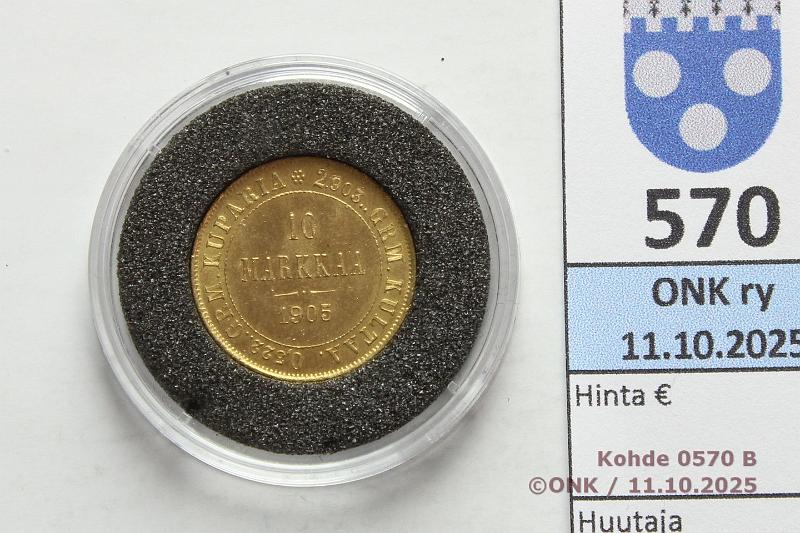 k-0570-b.jpg - Kohde 570 (kuva 2/3), lhthinta: 3700 € / myyntihinta: 3850 € 10 mk 1905 Au, eprvja, kaps, laatikko, kunto: 8