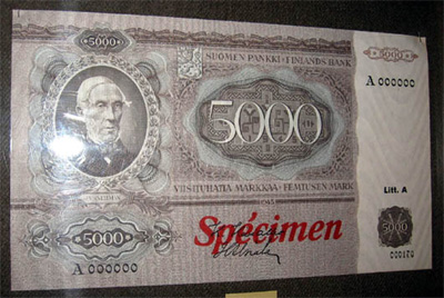Specimen-seteli punaisella leimalla
