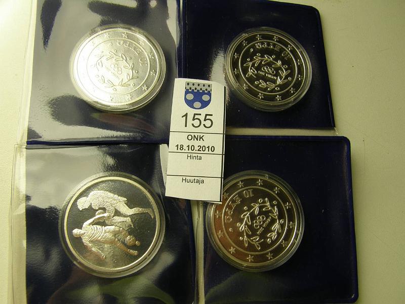 kohde_155_a.jpg - Kohde 155, l�ht�hinta: 50 &euro; / myyntihinta: 62 &euro; Ateena (4) 2004 KM#197, 203-4, 206 Ag, Proof, 4 x 34g/925, 10&euro; Kreikka, Ateenan olympialaiset, paini, k�sipallo, jalkapallo, esteratsastus, kaps., kunto: 10.