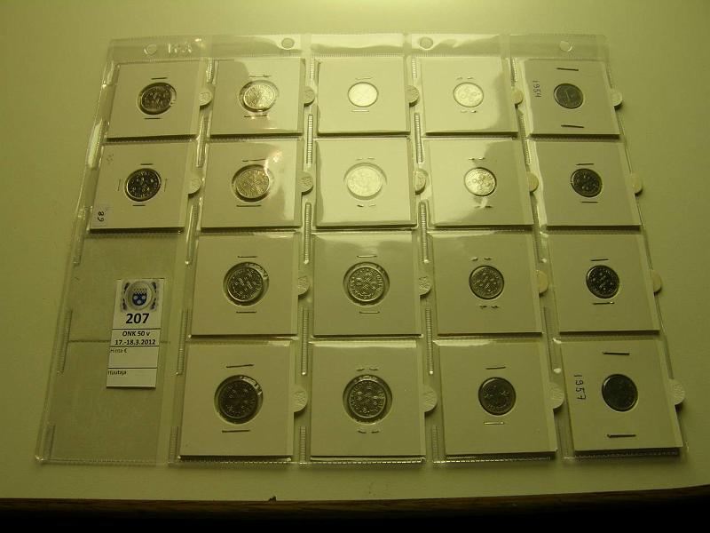 k-0207-a.jpg - Kohde 207, l�ht�hinta: 5 &euro; / myyntihinta: 10 &euro;  Er� 1+5mk (18) 1954-62, FeNi, kaikki 18 eri vuotta, kunto: 6-9