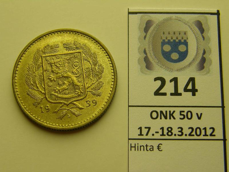 k-0214-a.jpg - Kohde 214, l�ht�hinta: 30 &euro; / myyntihinta: 44 &euro; 10 mk 1939 leimakiiltoa, kunto: 8