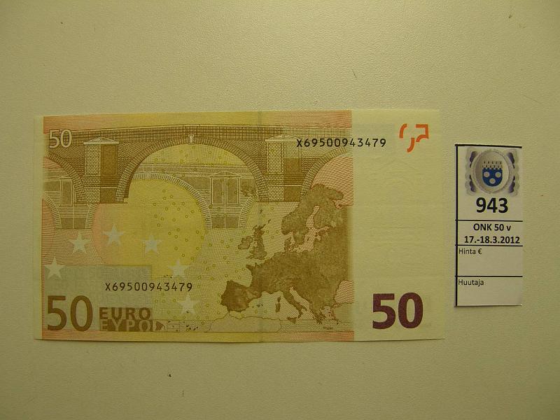 k-0943-a.jpg - Kohde 943, l�ht�hinta: 60 &euro; / myyntihinta: 64 &euro; Saksa 4/2/X/G28 X69500943479 Tri G028 C4, kunto: 9