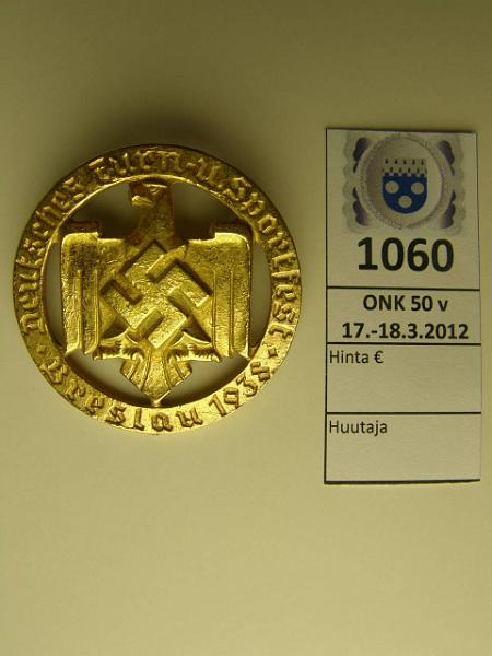 k-1060-a.jpg - Kohde 1060, l�ht�hinta: 30 &euro; Saksa 1938 Breslan, urheilumerkki, kunto: 8